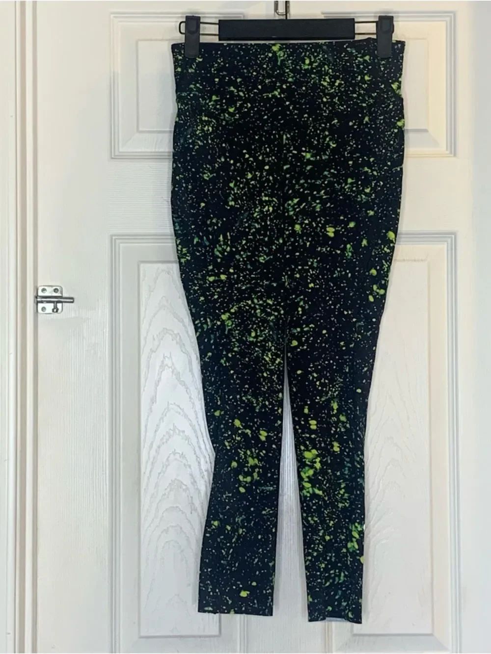 Lululemon Base Pace High-Rise Crop 23"
Sparks Fly Multi Size 6